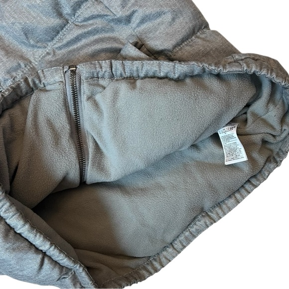 Gap and Old Navy Sz M Winter Vest Puffer Bundle - Picture 7 of 14